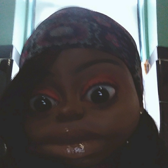 Meet your Posher, Malinda - Picture 1 of 1